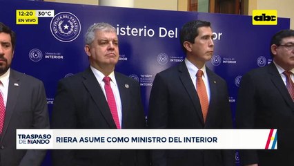 Traspaso de mando: Riera asume como ministro del Interior
