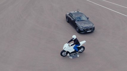 Mercedes-Benz inaugurates the most advanced light testing centre of the automotive industry - Driving dynamics area - BERTHA area - Active Safety features proving with Targets