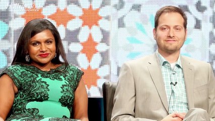 Mindy Kaling, Dan Goor Sign On to Write 'Legally Blonde 3' | THR News