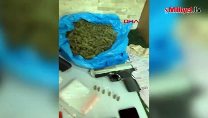 Rezidansta 'zula daire': 19 ve 20 yaşındaki şüpheliden cephanelik ve uyuşturucu çıktı