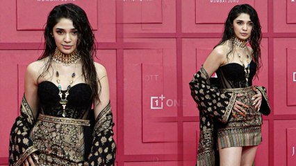 Krithi Shetty Leaves Everyone Awestruck With Her Bold Look At GQ Men Of The Year Red Carpet