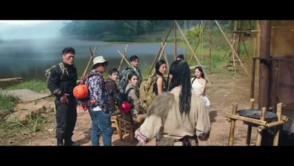 A giant python is commanded to devour all who trespass on Serpent King Island by a beauty.