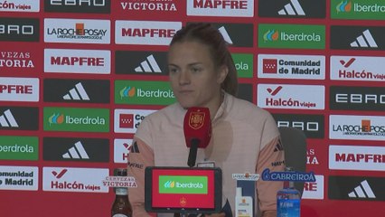 Irene Paredes transmite el sentir del vestuario tras la lesión de Aitana antes de la final contra Alemania