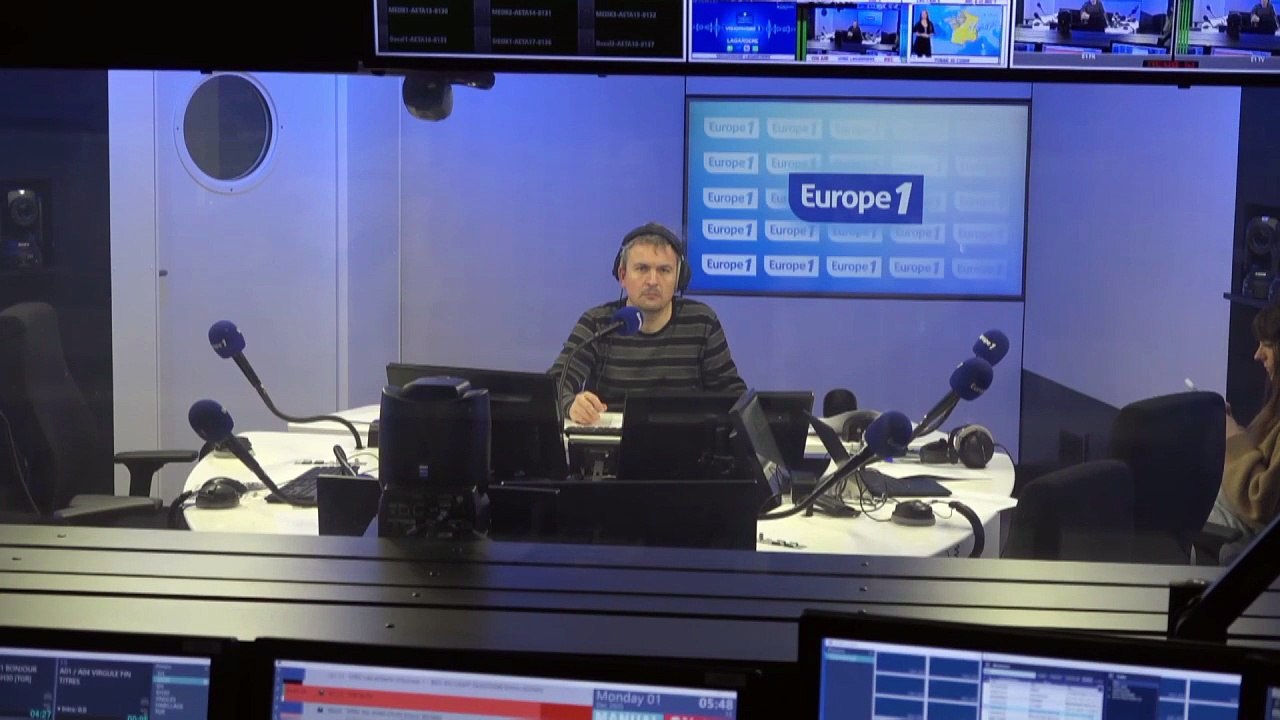 Labellisation des médias : «Cela traduit une volonté d'Emmanuel Macron de resserrer la liberté de l'information», juge un spécialiste des médias