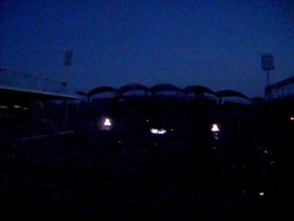 2000 - Johnny Hallyday - Concert au Stade de Gerland, Lyon (Coupure de courant – 18 Juillet)