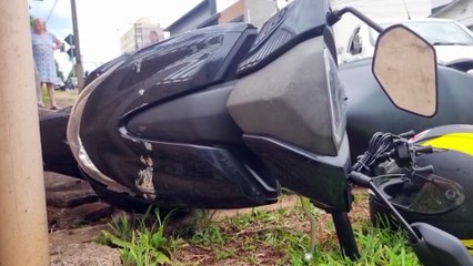 Motociclista é socorrida após se envolver em acidente de trânsito com Montana no Cancelli