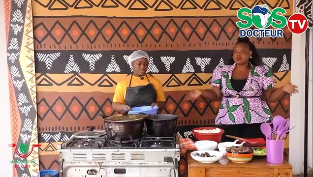 SAUCE DEKOU ACCOMPAGNÉE DE FOUFOU.