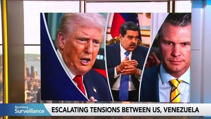 Trump Downplays Venezuelan Airspace Threat as Tensions Rise