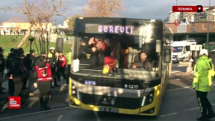 Galatasaray taraftarları derbi için stada geldi