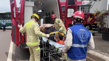 Passageiras ficam feridas após freada brusca de ônibus no Centro de Cascavel