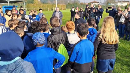 Le haka impressionnant de Byron Kelleher avec les jeunes de l'US Marmande