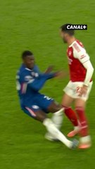 ❌ Un derby londonien sous très haute tension 😳🥵 Sept cartons jaunes et un rouge… Chelsea et Arsenal se quittent sur un match nul très tendu.