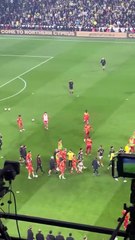 Derbi öncesi sinirler gerildi Fenerbahçe ve Galatasaray oyuncuları karşı karşıya geldi