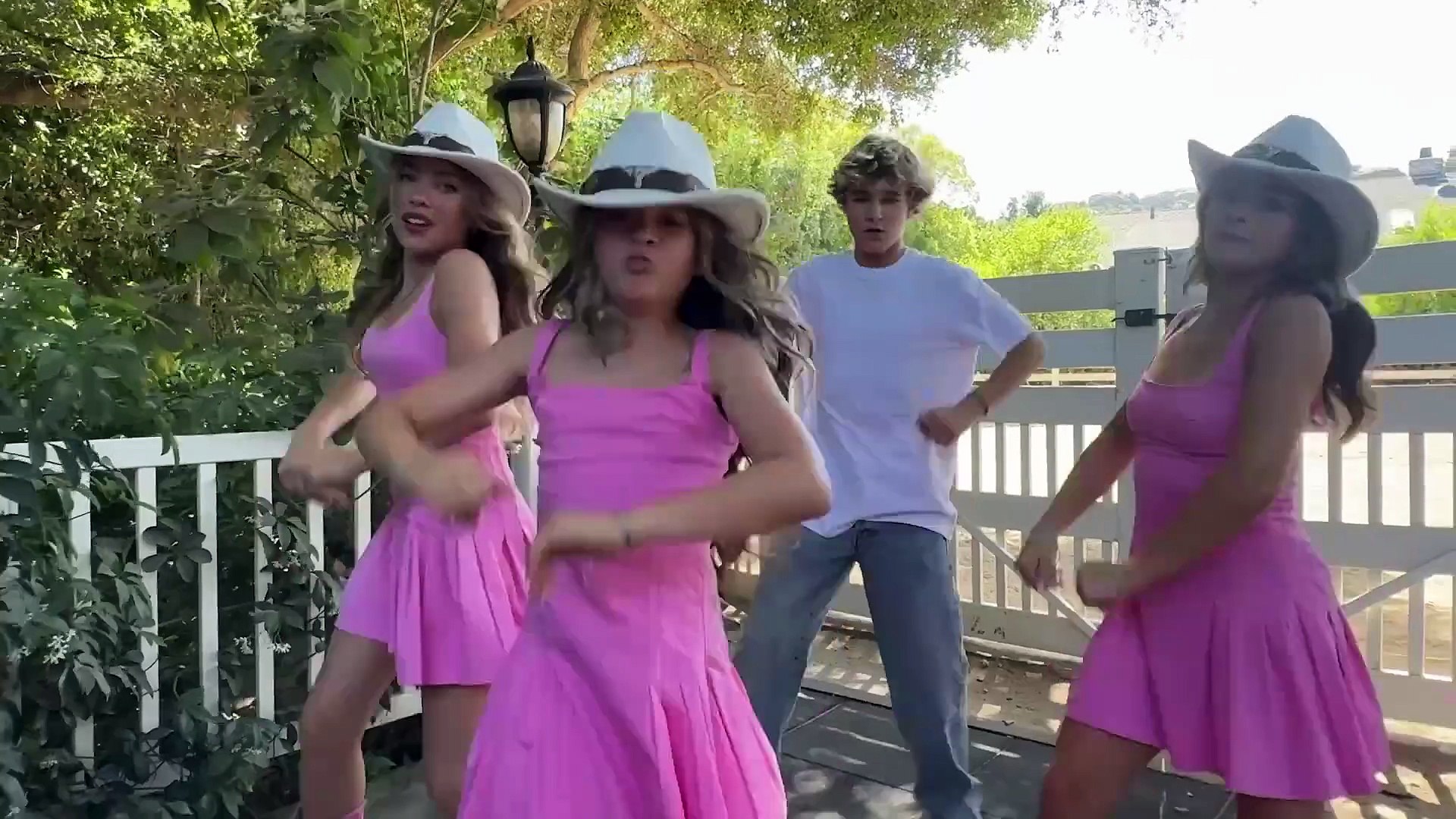 ⁣ROCK SQUAD - SO OVER LOVE (Music Video)