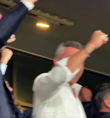 Sadettin Saran'ın Duran'ın golünde sevinci