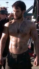 Henry Cavill entrenamiento