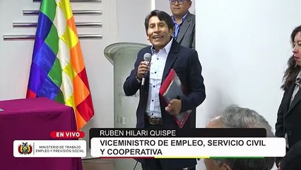 “Bolivia necesita trascender al mundo”: nuevo viceministro de Empleo da discurso en aymara, inglés y español