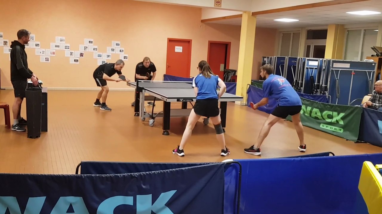 Championnats de Tennis de Table à Montigny le 08/11/25 - Phase 1 - Nogent 1 vs Montigny AJP