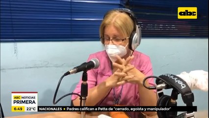 Familia Denis estrena programa radial para comunicarse