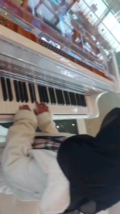sarah play a piano #excellent