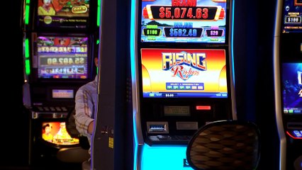 Pubs and clubs ordered to switch off poker machines early as government scraps extended hours grant