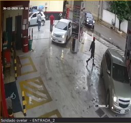 Atracan estación de servicio de Fernando de la Mora.