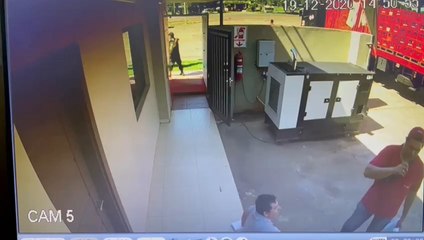 Circuito cerrado del local asaltado en Juan León Mallorquín