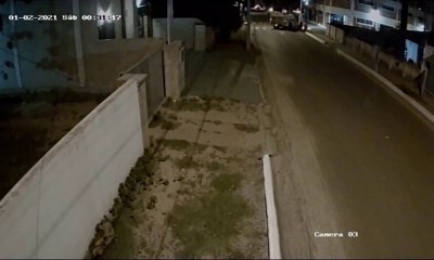 Motociclista murió aplastado por camión de los bomberos.