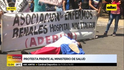 Pacientes renales denuncian falta de insumos