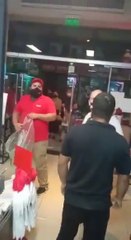 Supuesto abogado ataca a un guardia de seguridad