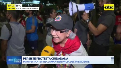 "Vamos a resistir hasta que caiga Marito", dice la abuela manifestante