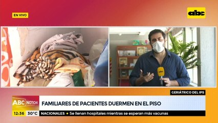 Familiares de pacientes duermen en el piso del geriátrico del IPS