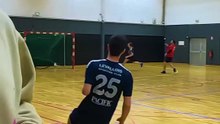 Les relous qui se mettent devant la caméra. #handball