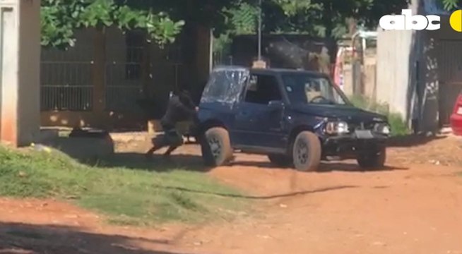 Dos asaltantes que operaban en una camioneta estarían detrás de varios asalto en Loma Pytã