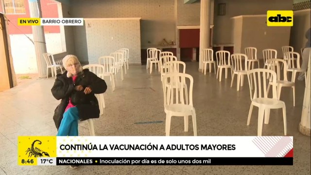 Vacunación de adultos mayores, en el Fomento de Barrio Obrero