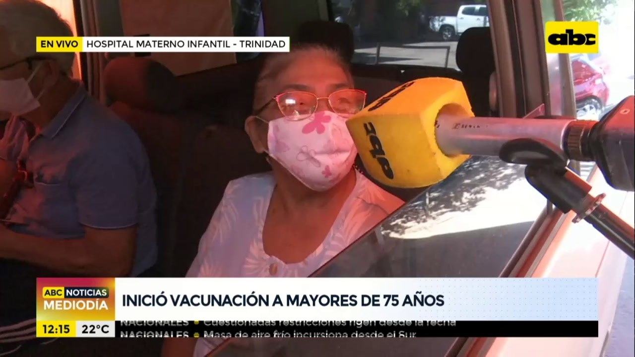 Adultos mayores de 75 años ya se vacunan en el Materno Infantil de Trinidad