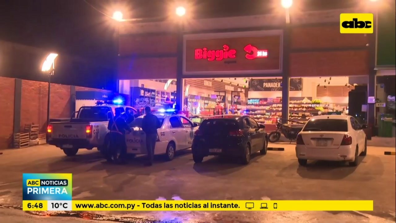 Biggies también fueron "invitados" a cerrar