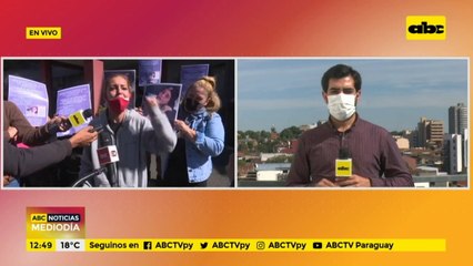 Madre de Isaura Bogado pide justicia y que busquen a su hija