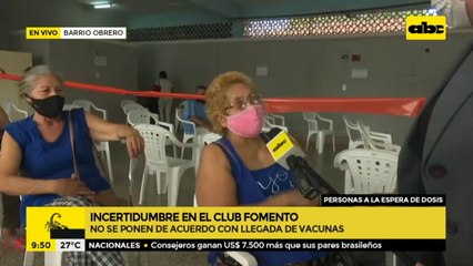 Llantos, impotencia y desorganización ante falta de vacunas en Fomento de Barrio Obrero
