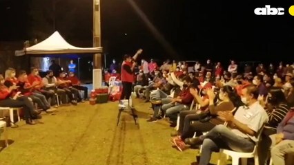 Discurso cuestionado del intendente de J. Eulogio Estigarribia, Derlis Espínola atacando y deningrando a una mujer críticas a su gestión.