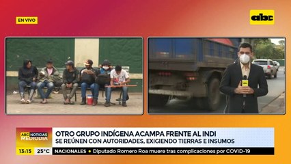 Otro grupo de indígenas acampa frente al Indi