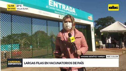 Continúa largas filas en el centro vacunatorio de Villa Elisa