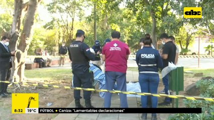 Encuentran dos cuerpos en una plaza de Villa Morra
