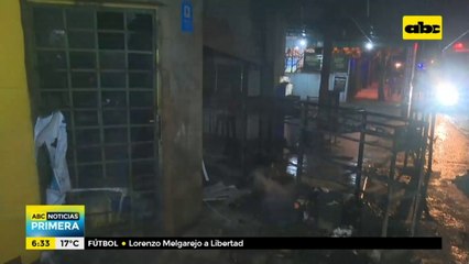 Incendio en local comercia de Itauguá