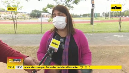 Escasean vacunas Moderna en vacunatorio de la SND