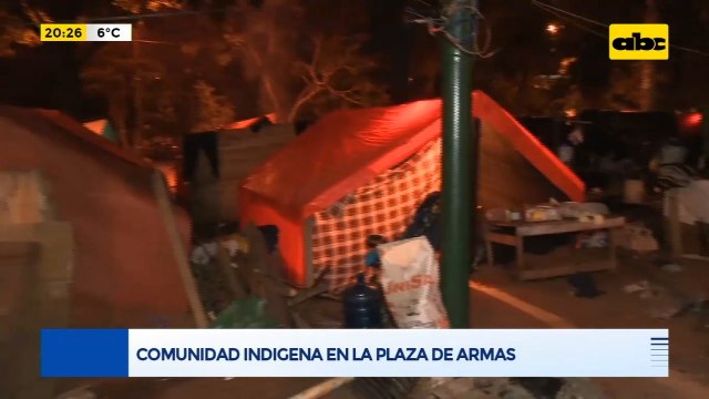 Indígenas en la Plaza de Armas necesitan leña y medicamentos