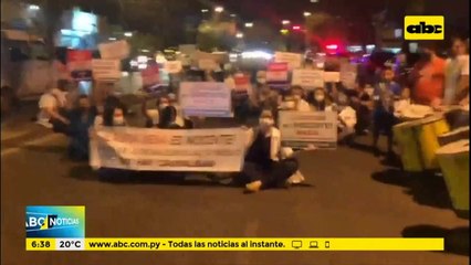 Caso Renato: se manifiestan a favor de médica denunciada