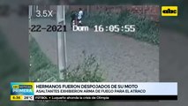 Hermanos fueron asaltados y despojados de una moto