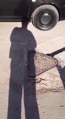 Tapa repuesta de la Essap en calle 31 Proyectadas de Asunción