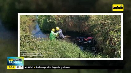 Joven cayó a cauce de un arroyo con una moto robada y murió